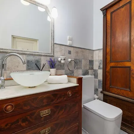 Uroczy Przestronny W Krakowie By Renters *