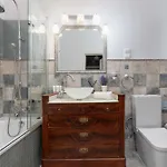 Uroczy Przestronny W Krakowie By Renters Apartmán Krakov