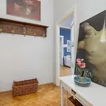 Uroczy Przestronny W Krakowie By Renters *