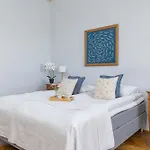 Uroczy Przestronny W Krakowie By Renters Apartmán *