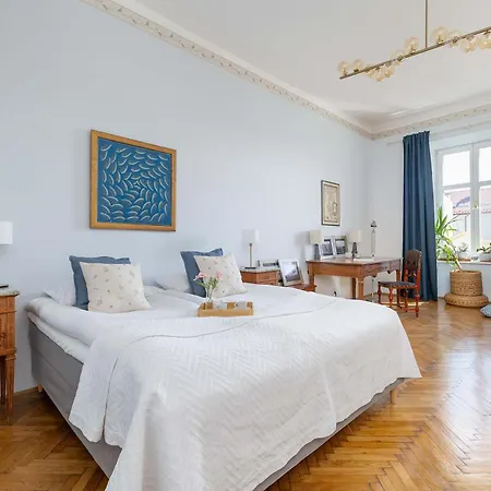 Apartman Uroczy Przestronny W Krakowie By Renters *